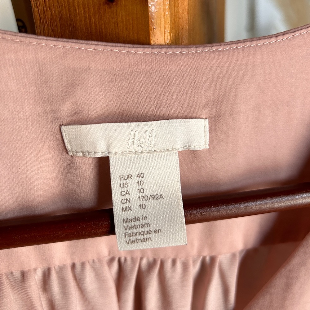 H&M blouse - Picture 3 of 3